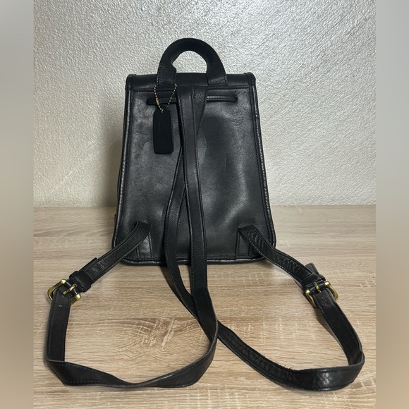 Vintage Coach Black Leather Wome Backpack Turnlock Drawstring Daypack - Picture 3 of 16